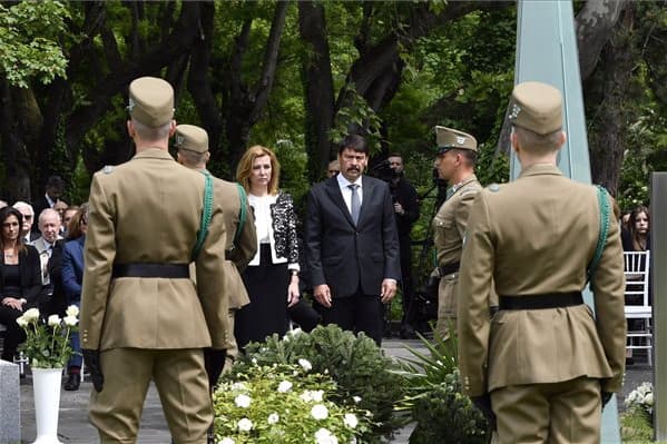 Áder: Mádl Ferenc magáénak tudhatta az ország nagyrabecsülését