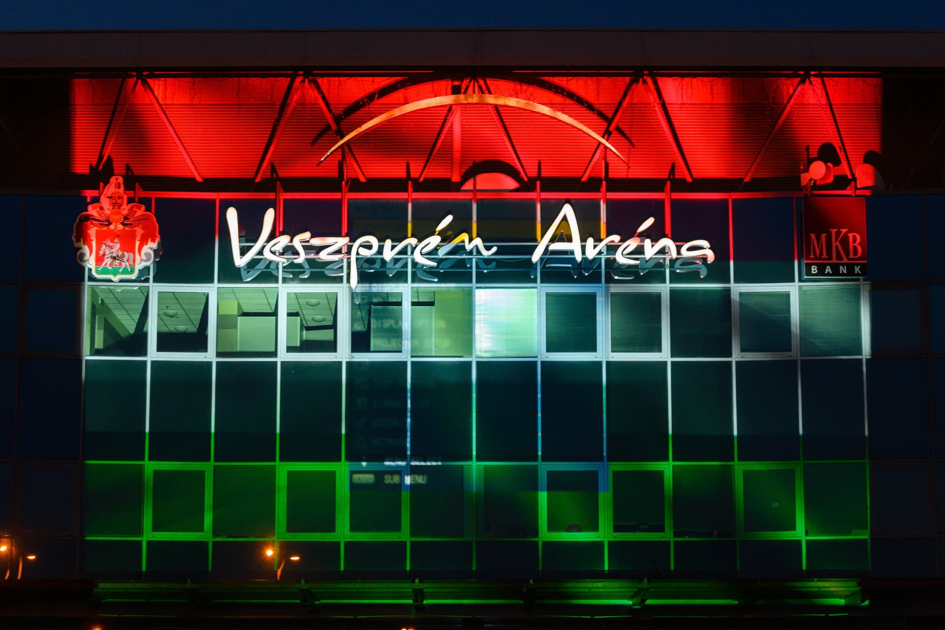 Nemzeti színű stadionok