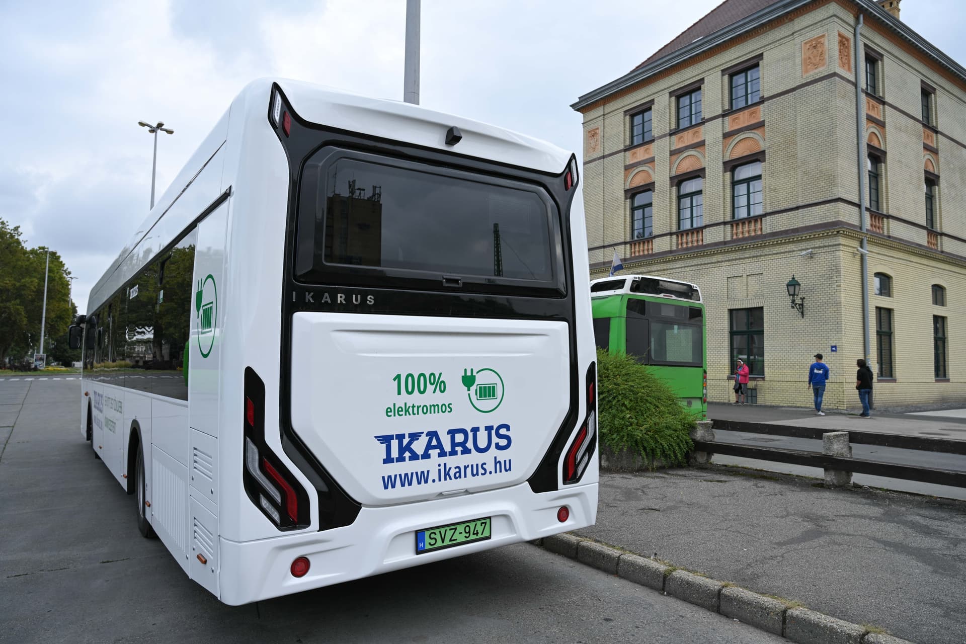 Ikarus, busz, autóbusz