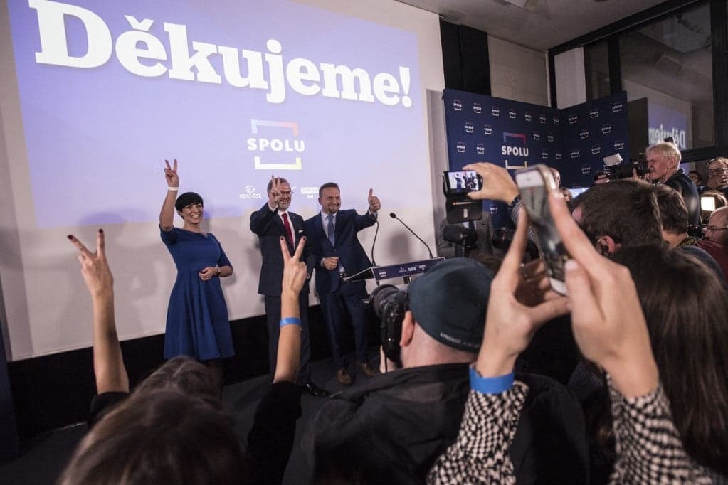 A jobboldali hárompárti Spolu koalíció nyerte a választást Csehországban