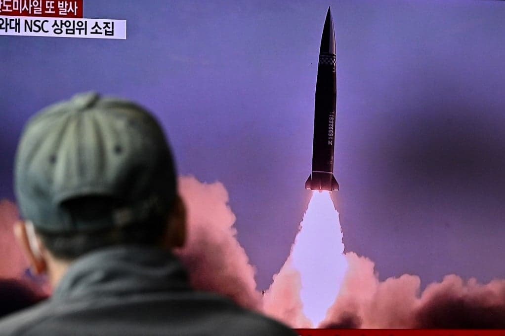 Észak-Korea újabb ballisztikus rakétát lőtt ki