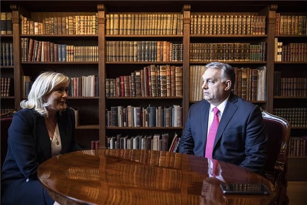 Orbán Viktor miniszterelnök, fogadja Marine Le Pent, a francia Nemzeti Tömörülés elnökét