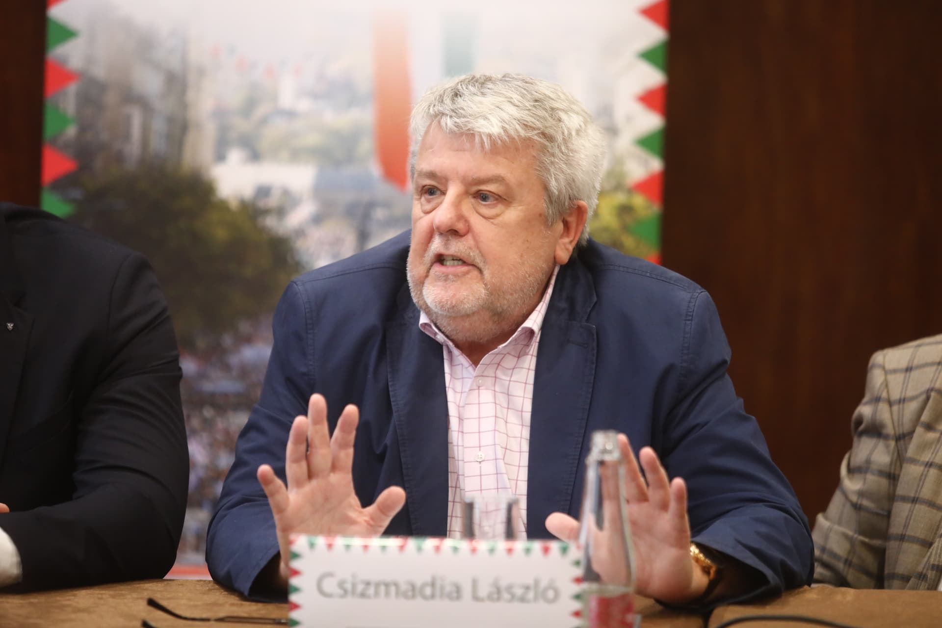 NGO-kat figyelő lokátort hoztak létre