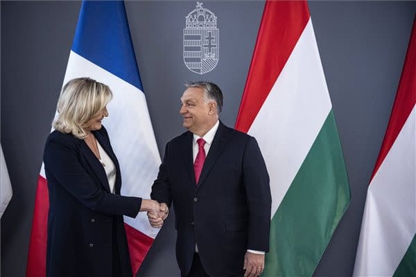 Orbán Viktor miniszterelnök, fogadja Marine Le Pent, a francia Nemzeti Tömörülés elnökét