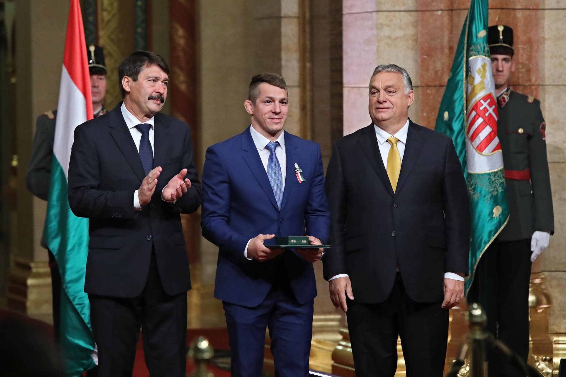 Olimpikonok kitüntetése