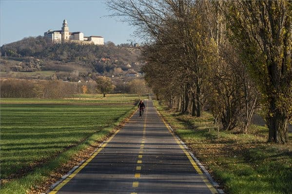 Régészeti kutatások kezdődtek a Pannonhalmi Főapátságban
