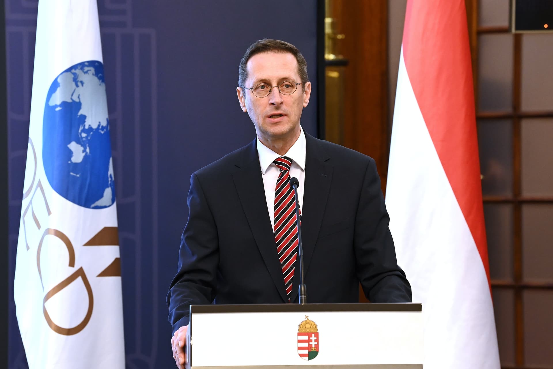 Magyarország továbbra is együttműködésre törekszik az OECD-vel