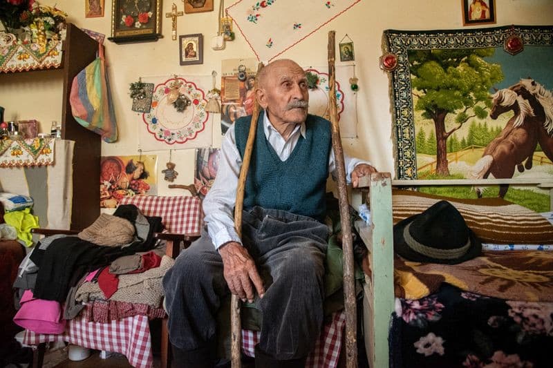 tanya, idős férfi