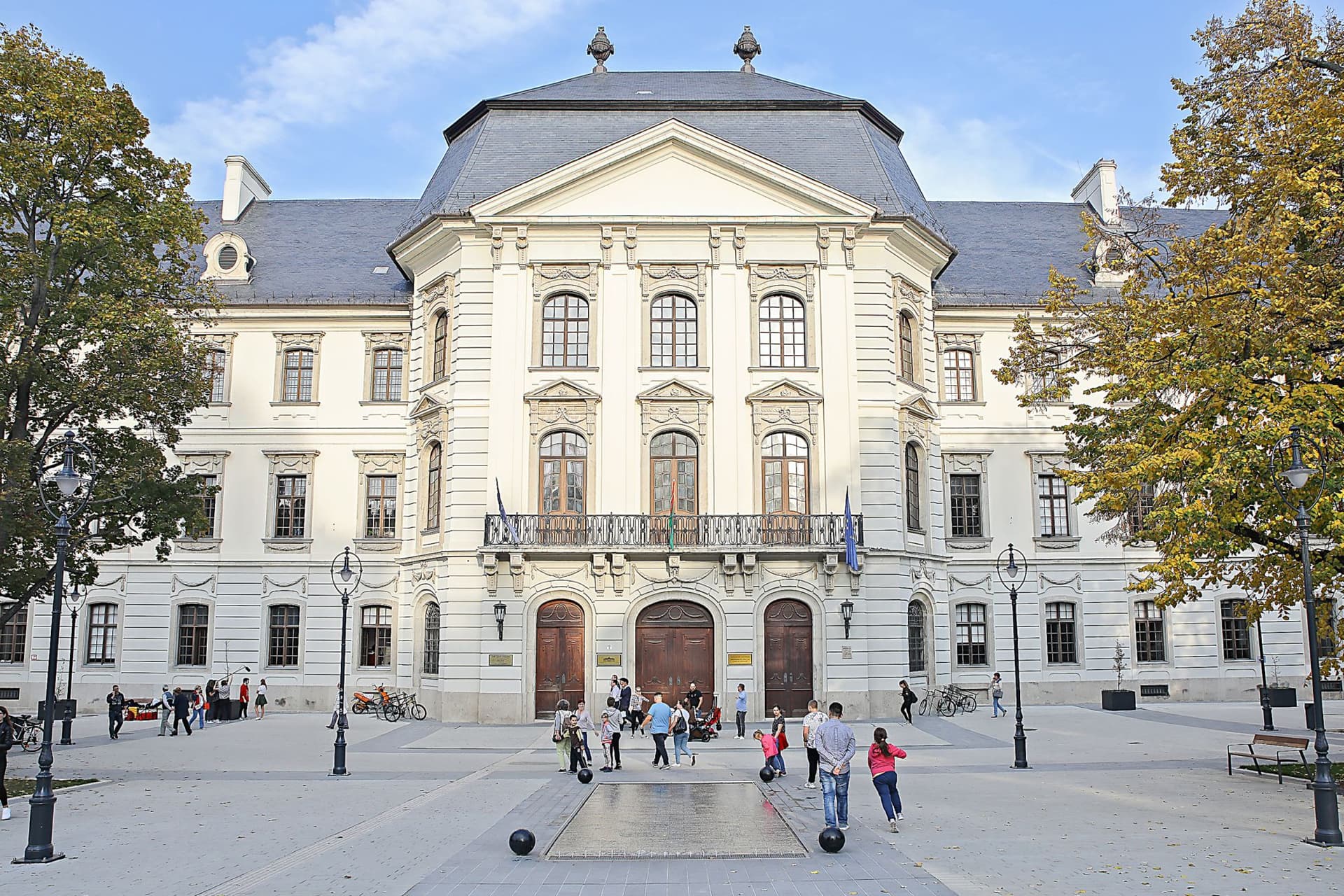 Verseny, minőség, teljesítmény és siker