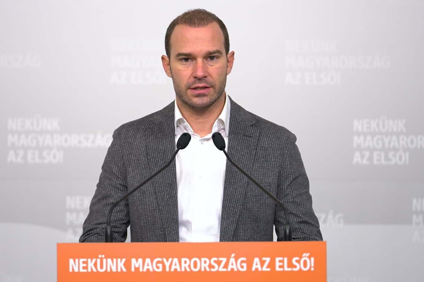 A baloldal minden január elsején életbe lépett intézkedést eltörölne