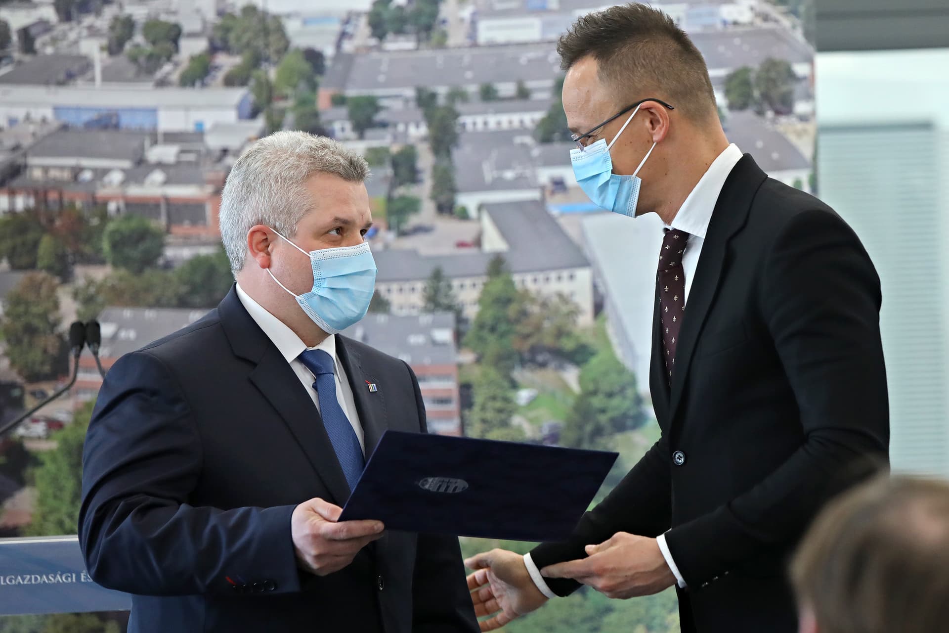 Támogatói okirat   a Videoton Holdingnak