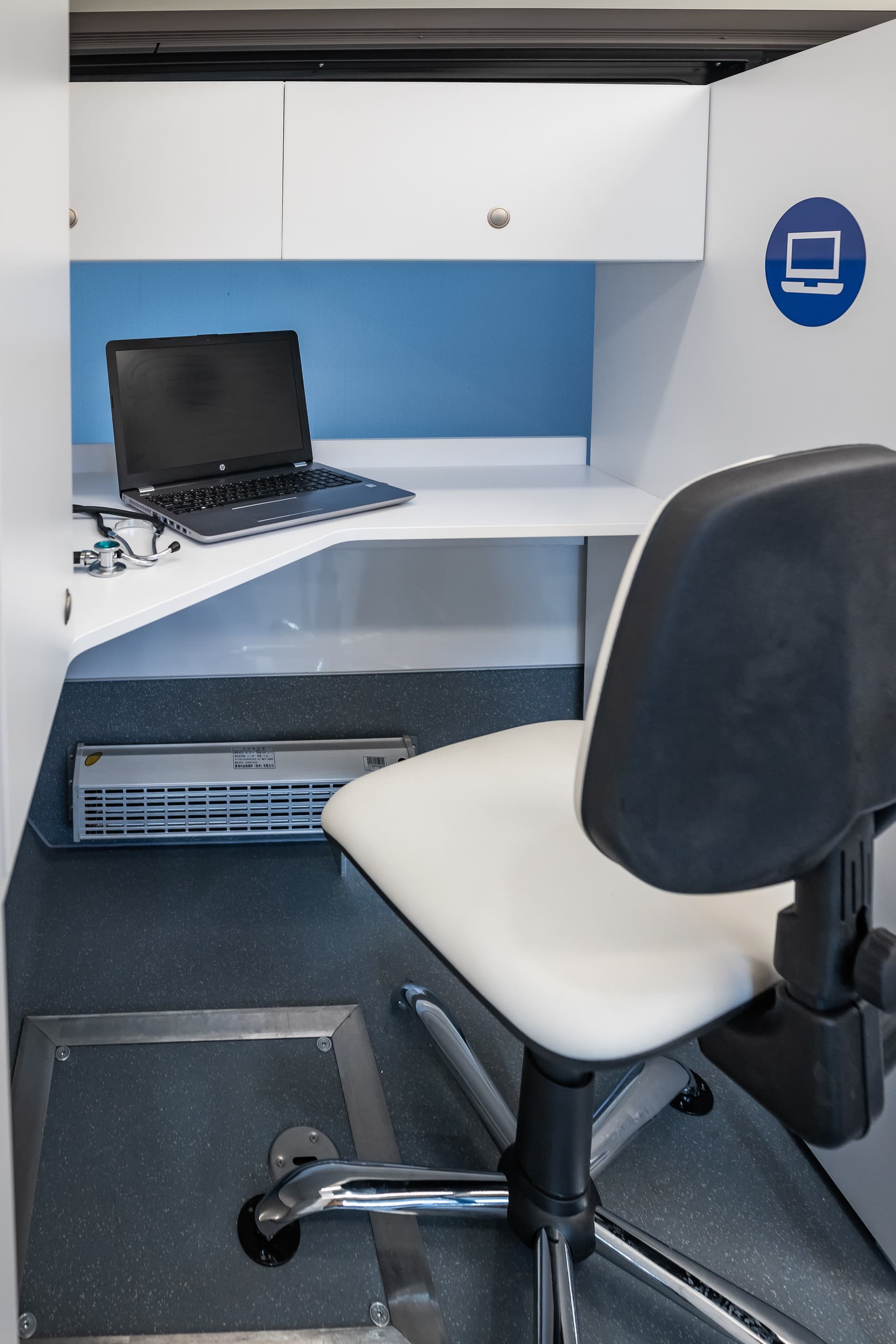 Mobilmed, Ikarus, egészségügyi busz