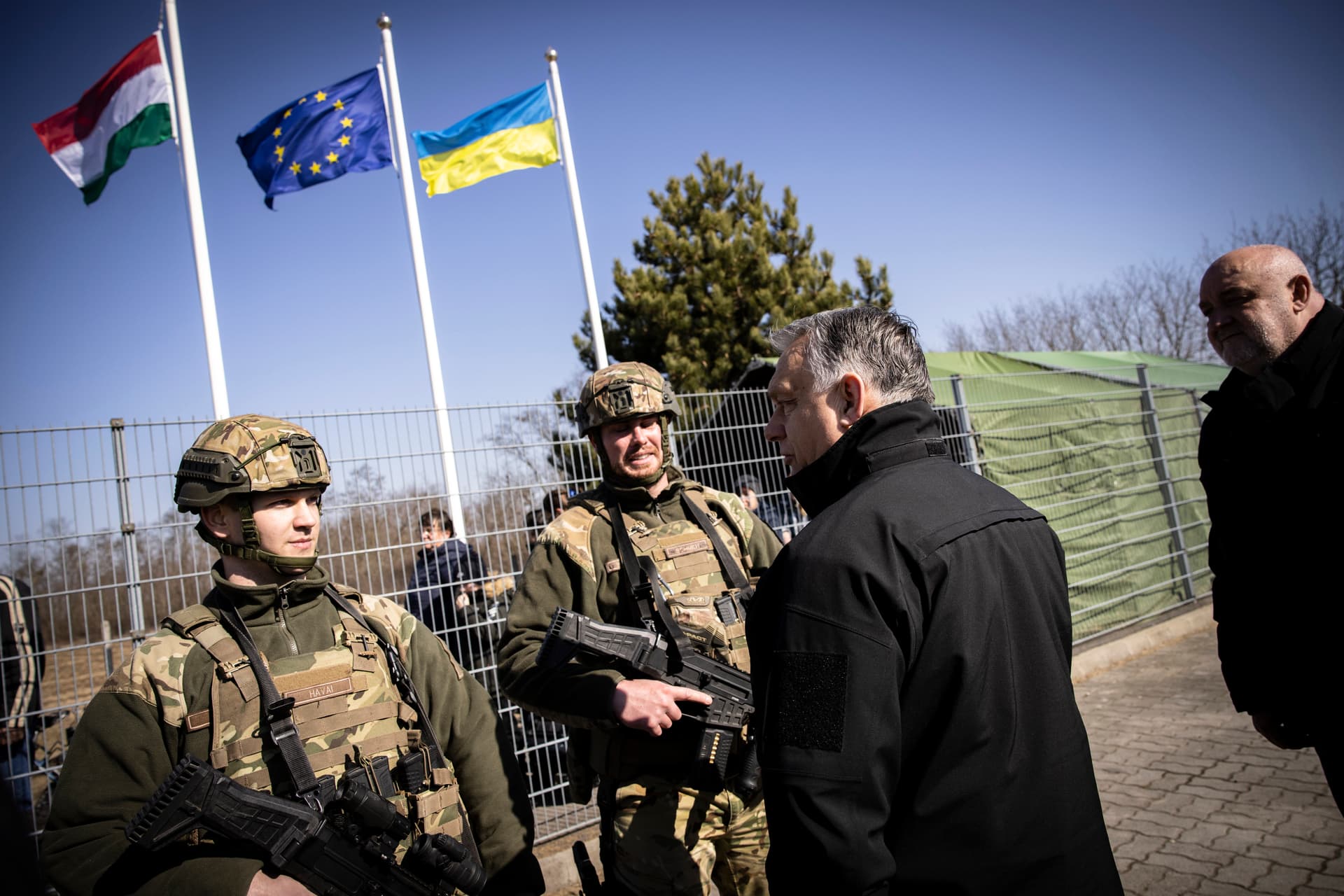 A világ legelső Orbán Viktor fotó galériája, nincs még egy ilyen