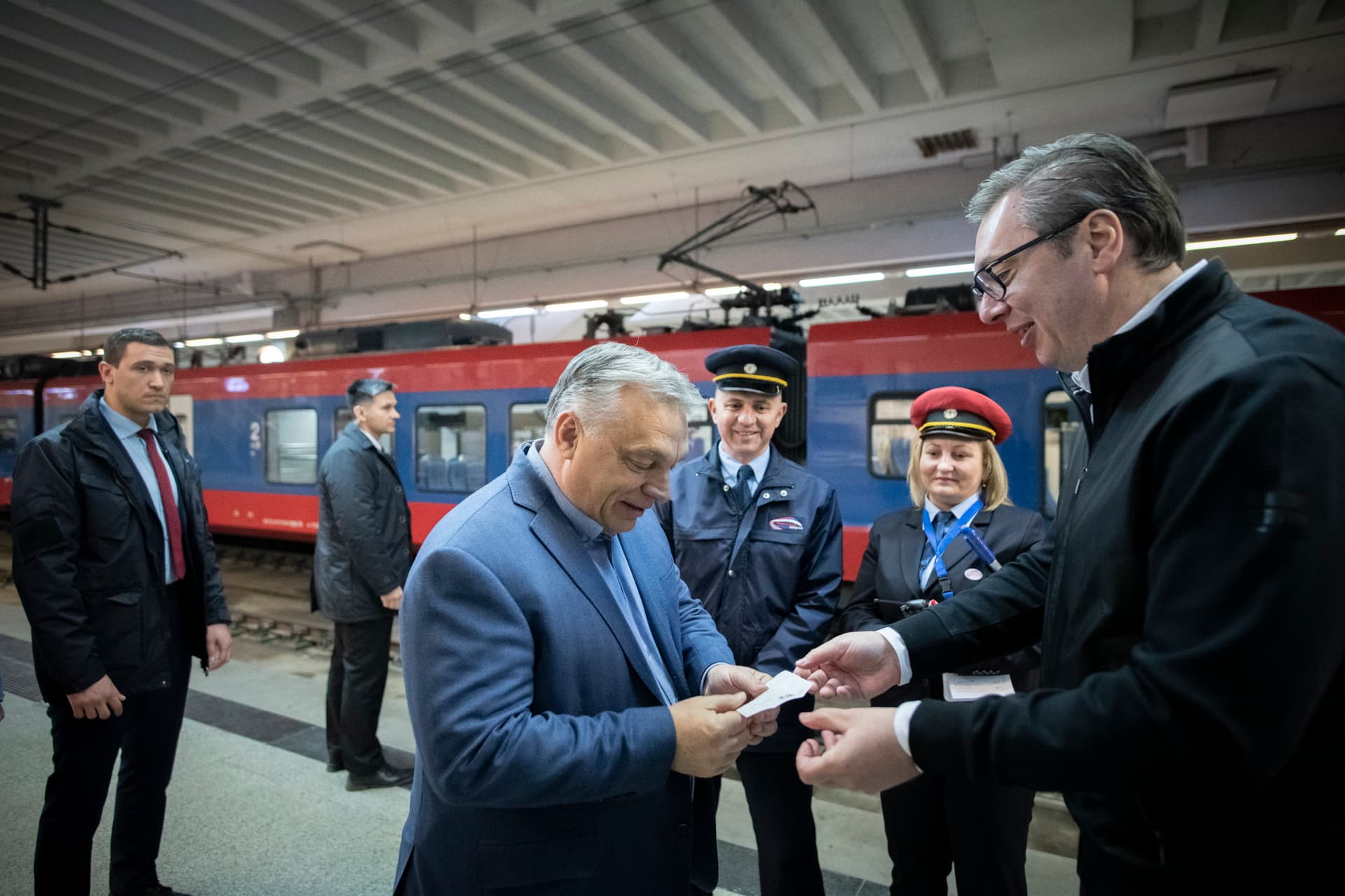 Orbán Viktor díszvacsorán fogadja a szerb államfőt