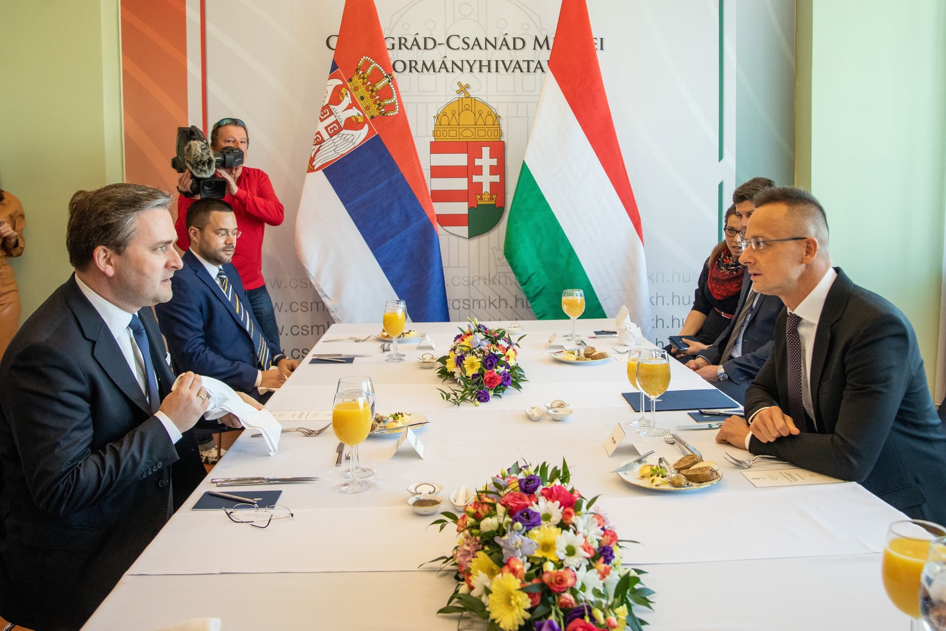 Szijjártó Péter fogadta Nikola Selakovic szerb külügyminisztert