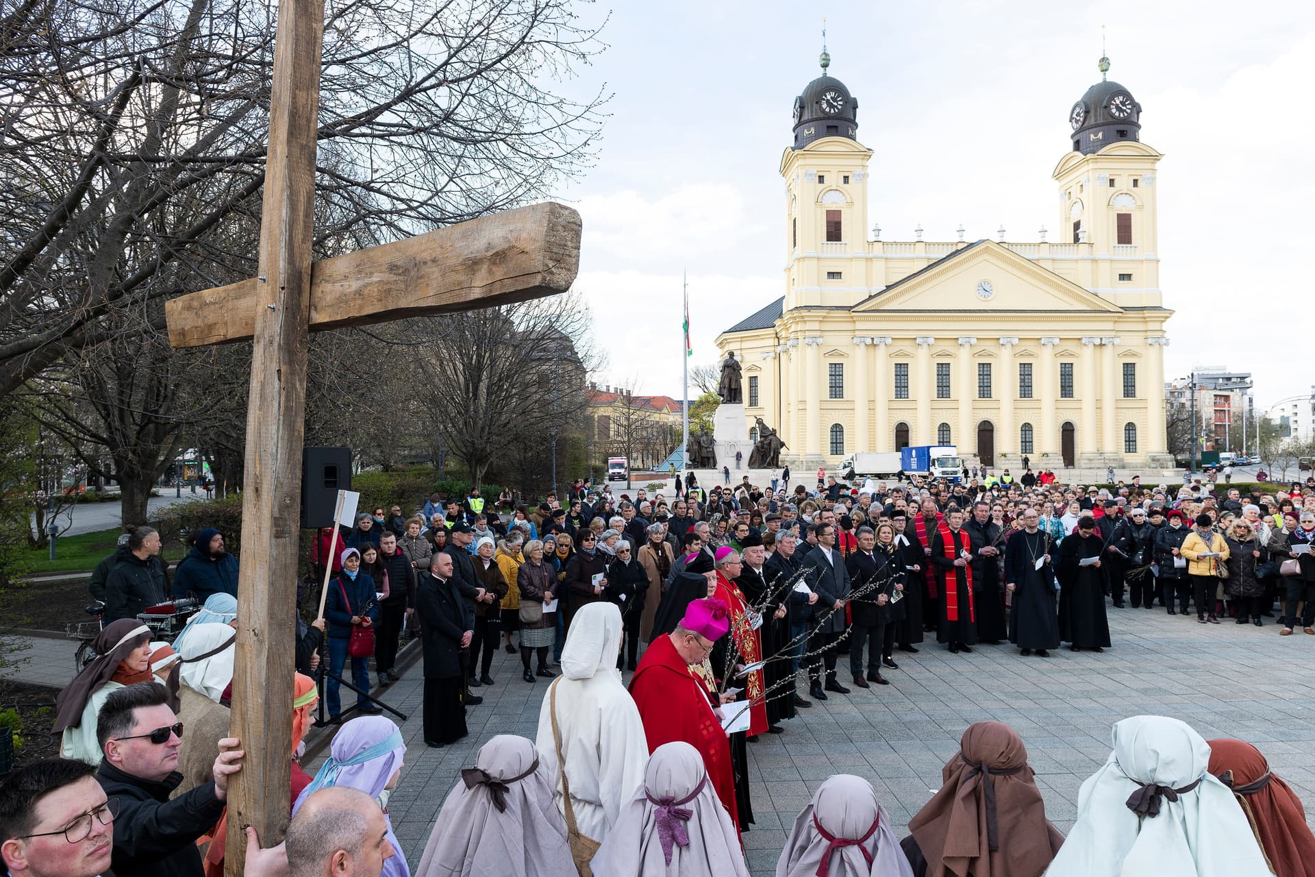 Virágvasárnapi keresztút Debrecenben
