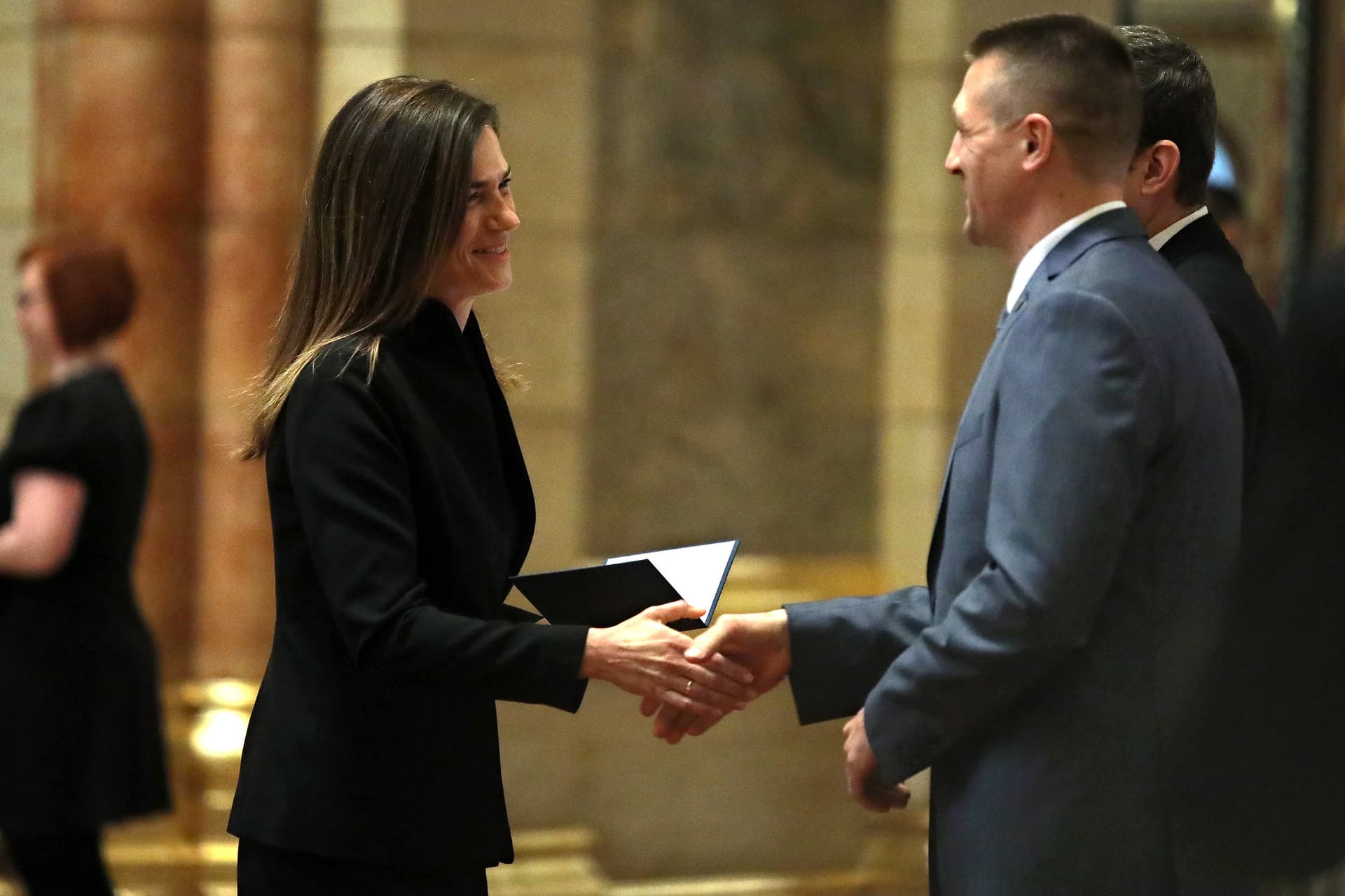Listás mandátumot szerzett országgyűlési képviselők megbízólevelének átadása