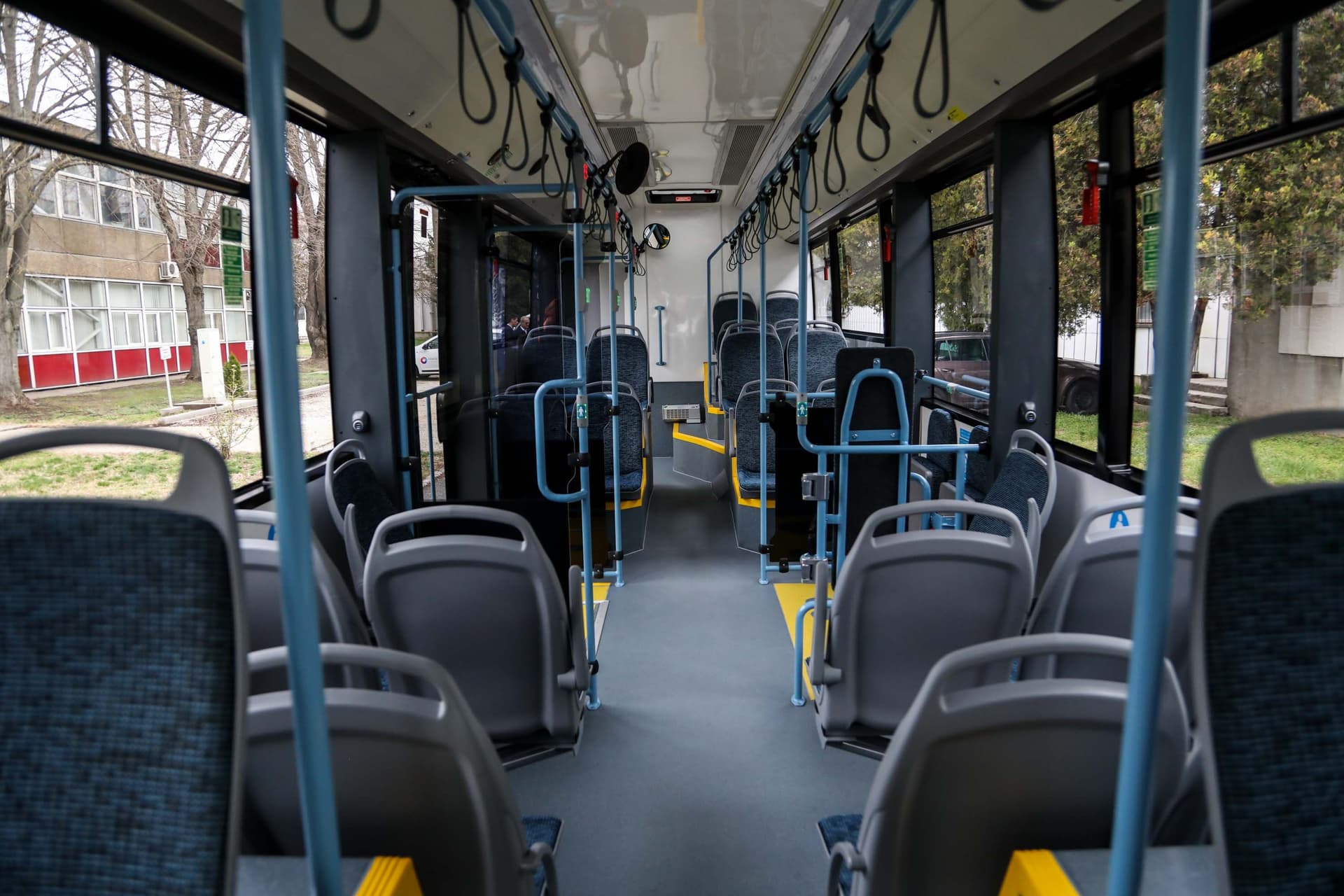 Ikarus 120e