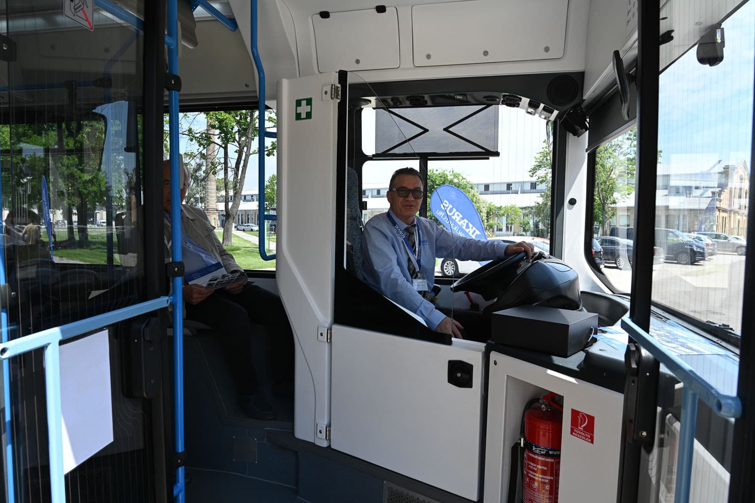 Ikarus