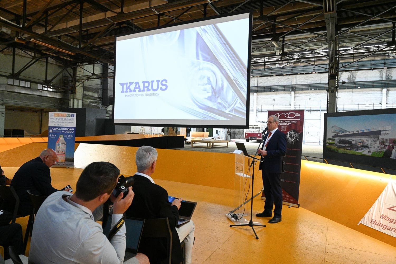 Ikarus