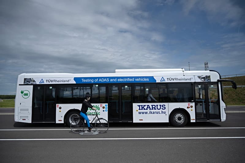 Ikarus