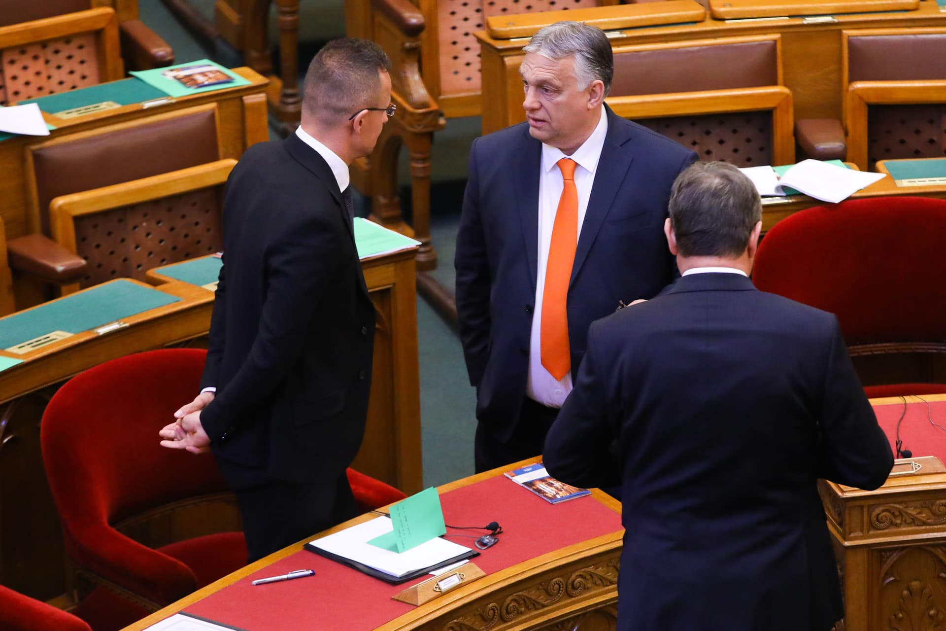 Orbán Viktor, Szijjártó Péter