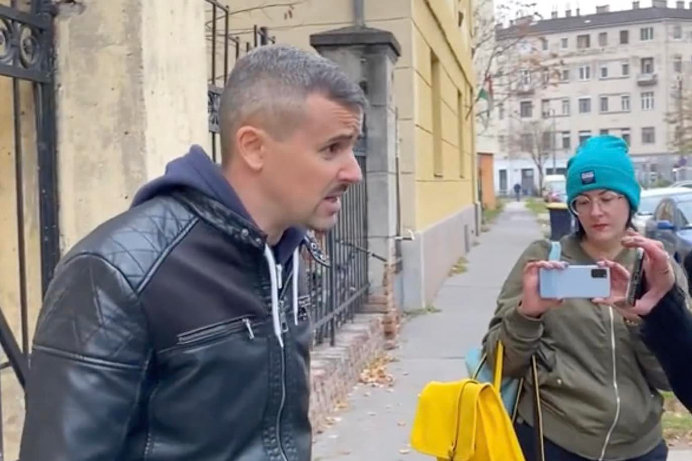 Hivatali visszaélés és hűtlen kezelés gyanúja miatt nyomozhatnak Jakab ügyében