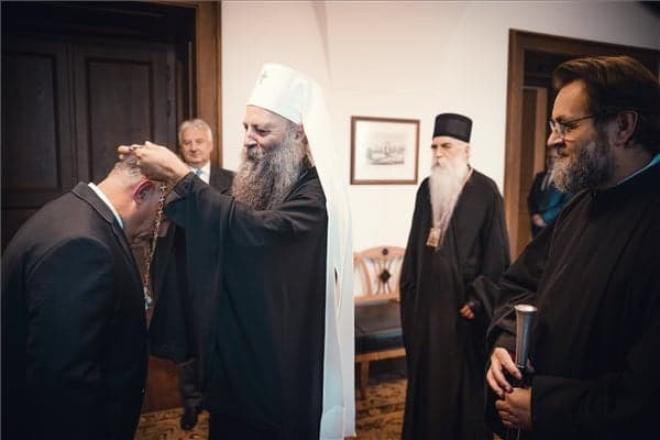 Kitüntette Orbán Viktort a szerb ortodox pátriárka