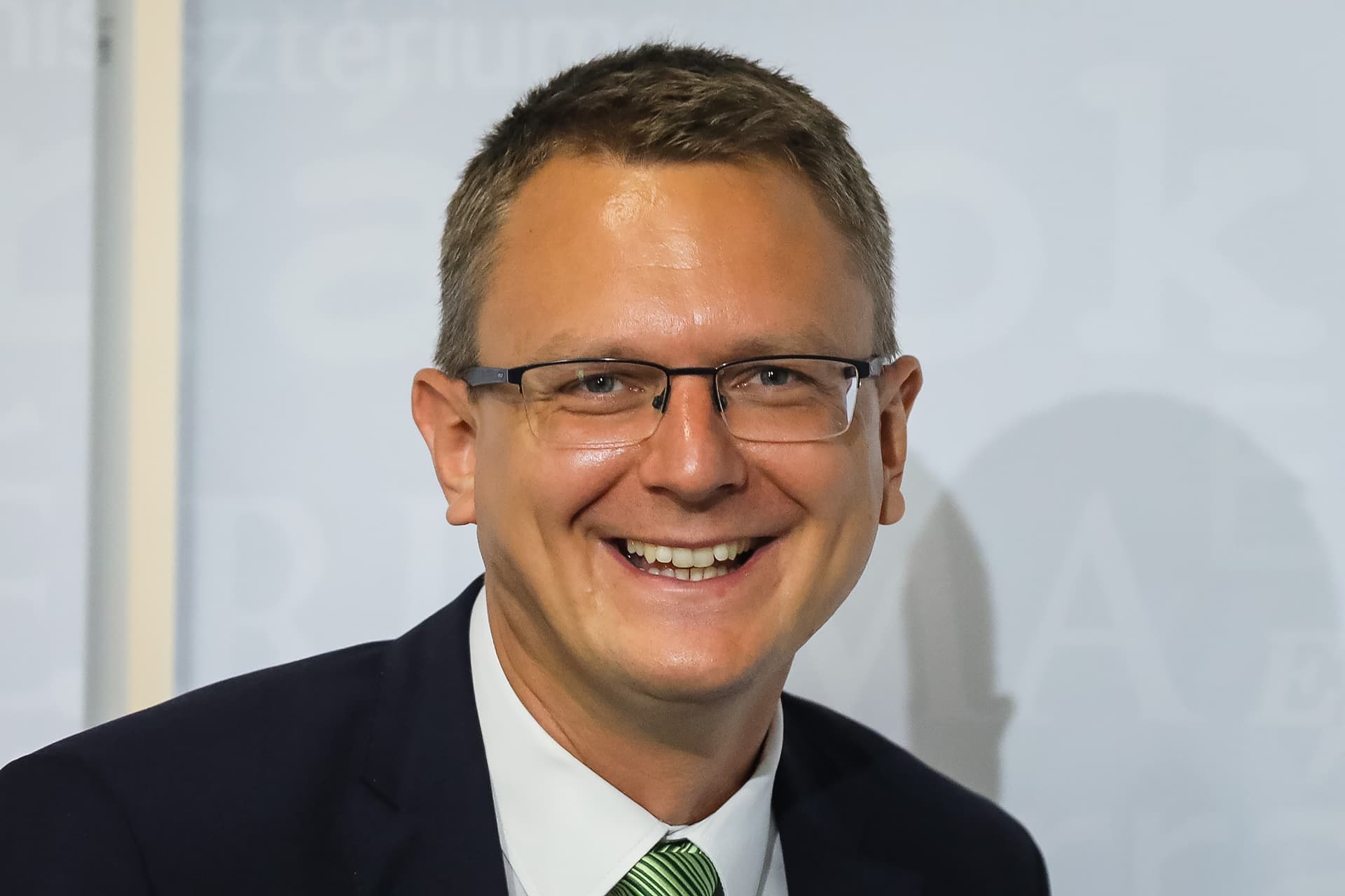 Csak a gyermekek érdekében