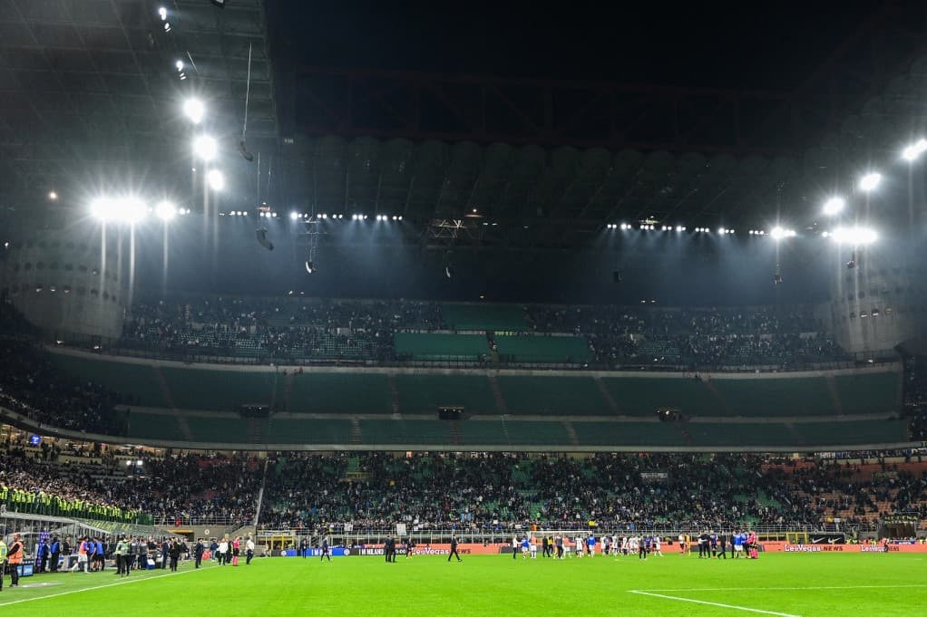 A nyílt utcán végeztek az ultrák vezetőjével