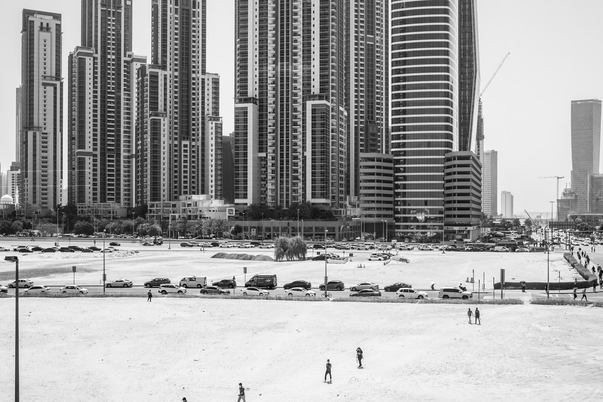 Az egész töredékei címmel mutatják be Kaiser Ákos fotóművész képeit november negyedikén nyíló tárlat keretein belül Dubaiban, a Kanvas Dubai galéria rendezésében