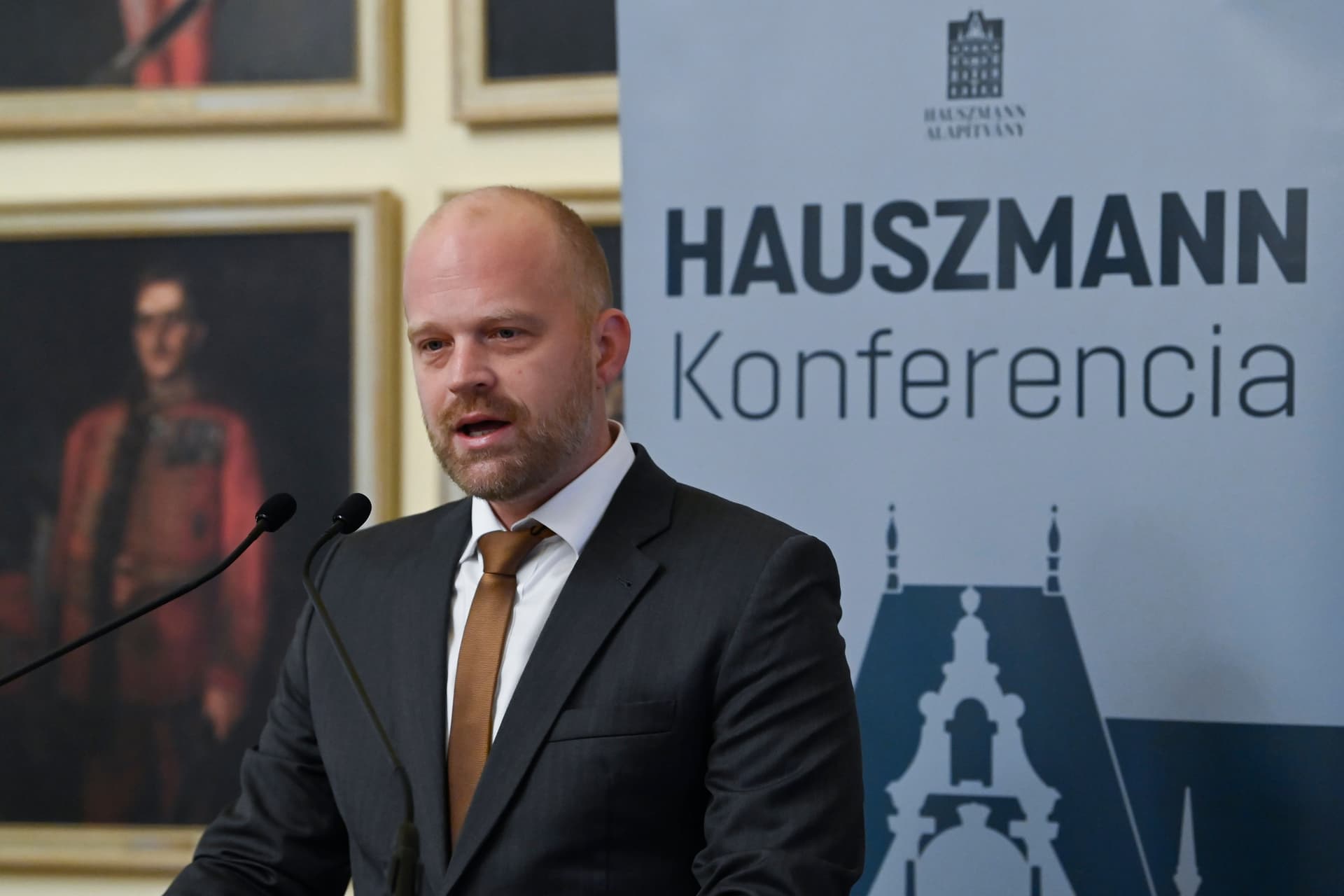 Szépmíves szakmák képzését tervezi a Hauszmann Alapítvány