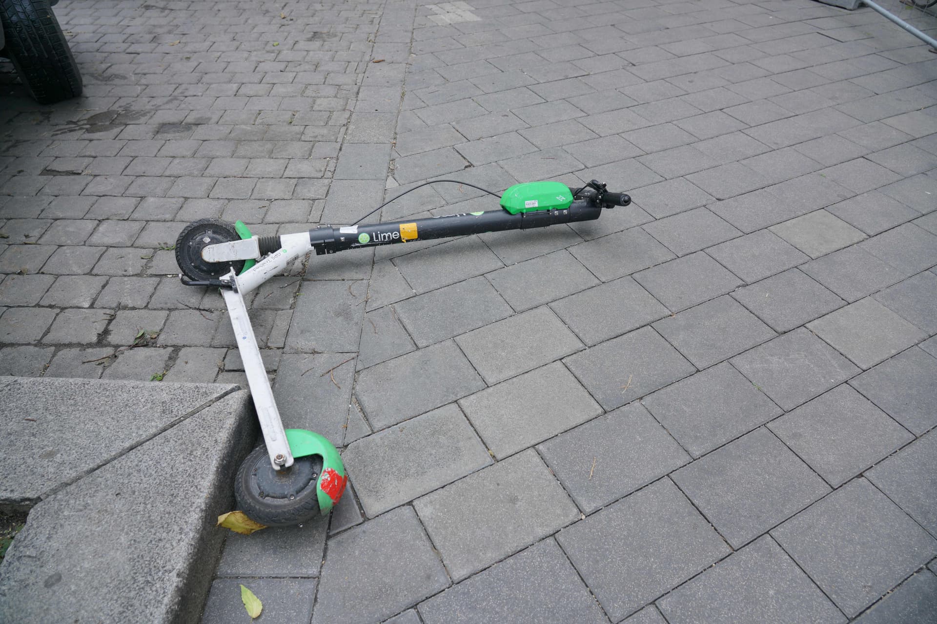 Ittasan rollereztek, járművet nem vezethetnek
