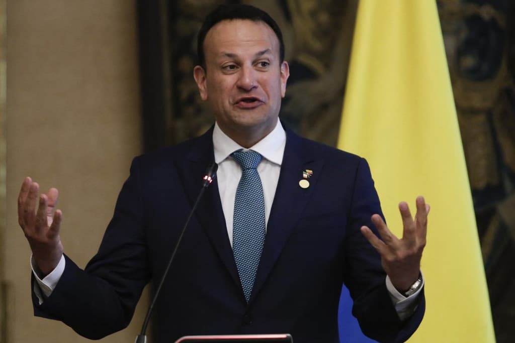 Az ír kormány csökkentené a menekültek támogatását