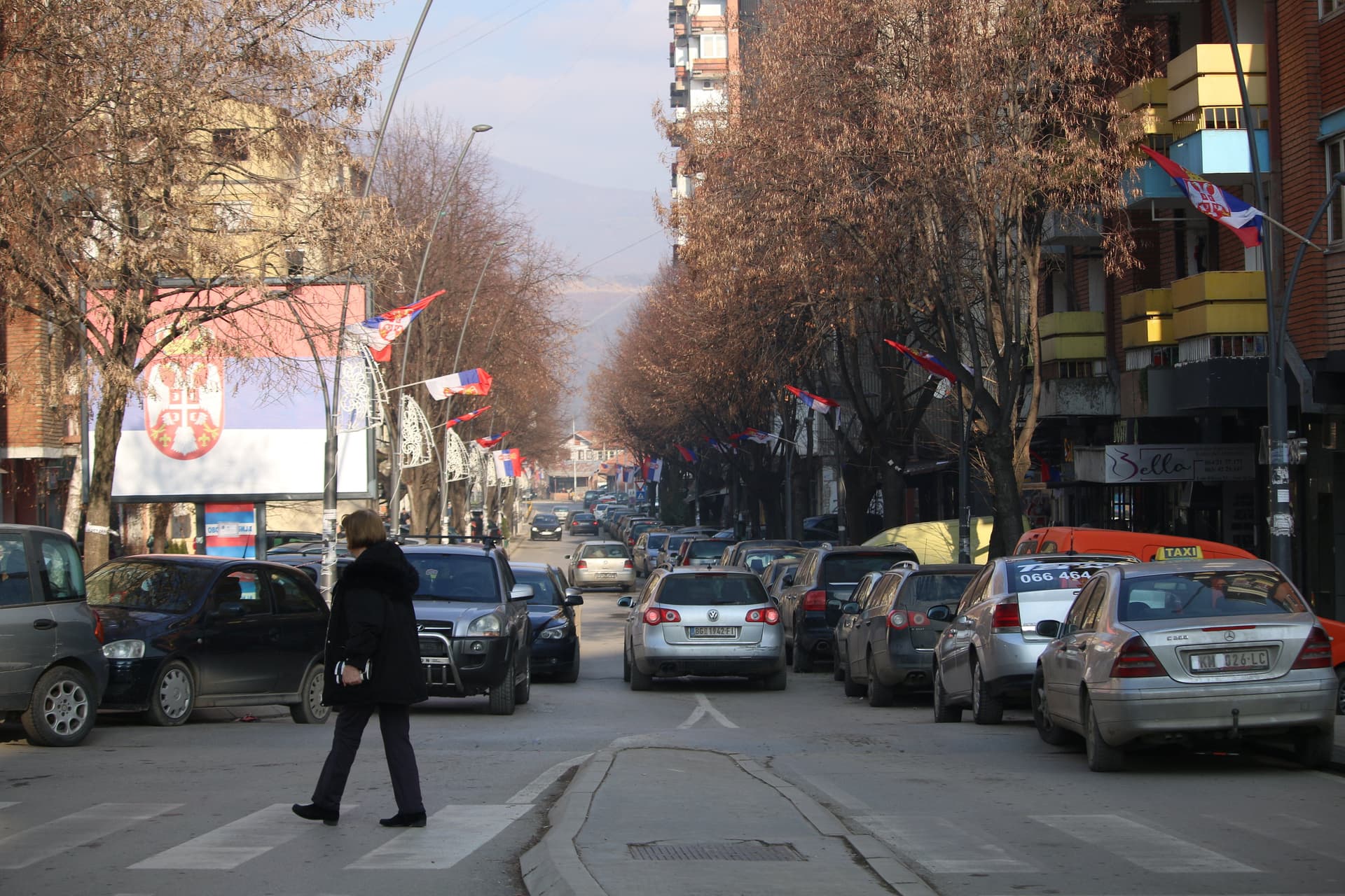 Szerb fiatalokra lőttek rá Koszovóban