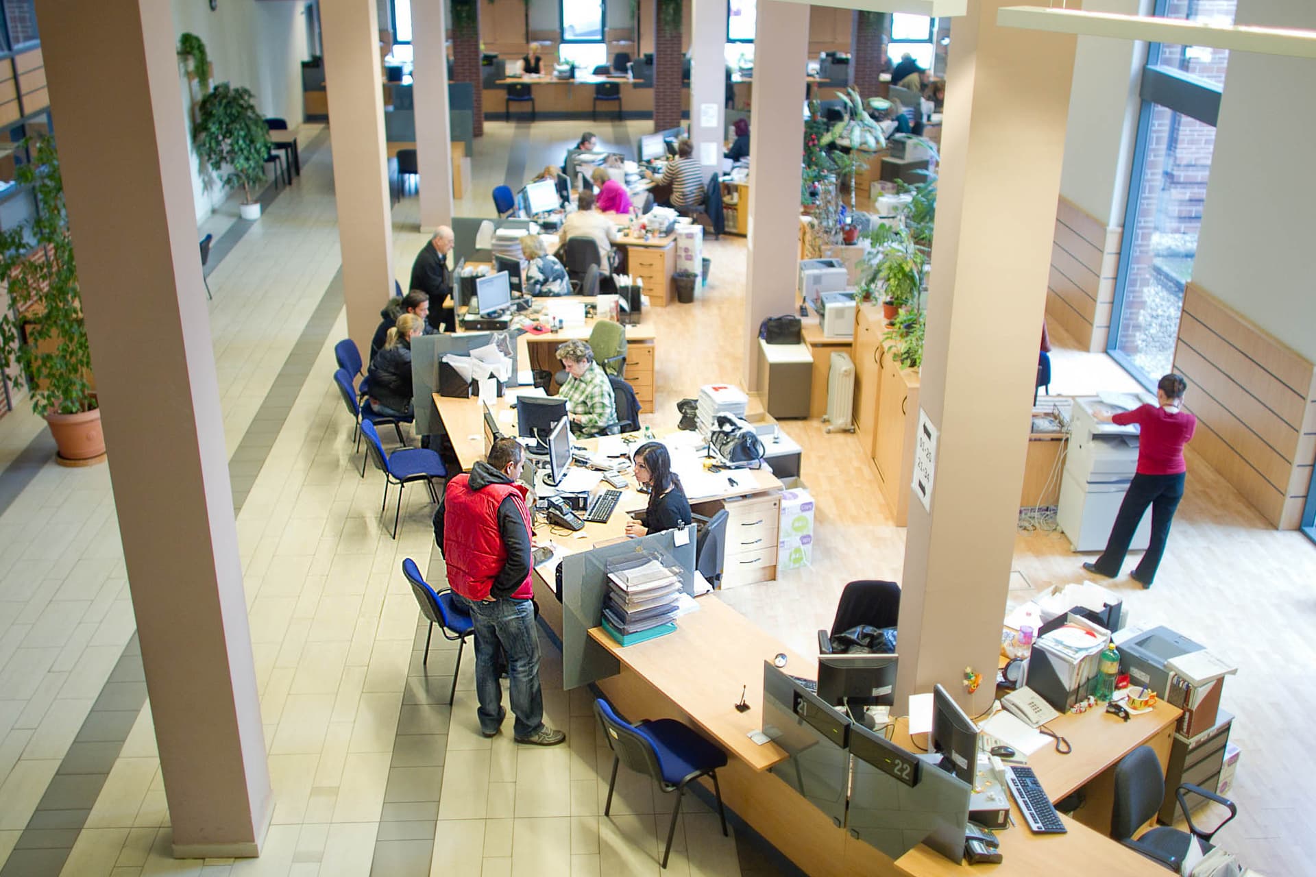 Nem kellett volna fenyegetni az adóhatóság emberét