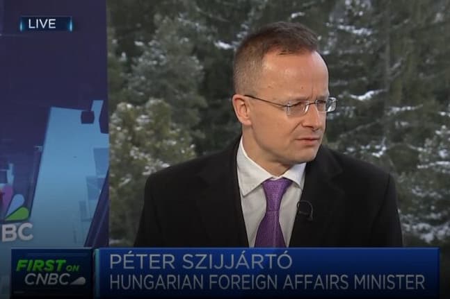 Szijjártó Péter most egy interjúban védte meg hazánkat + VIDEÓ