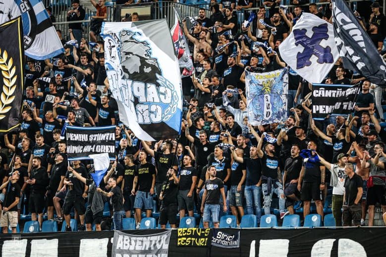 Szurkolóinak magyarellenes rigmusai miatt a Craiova megbüntette magát