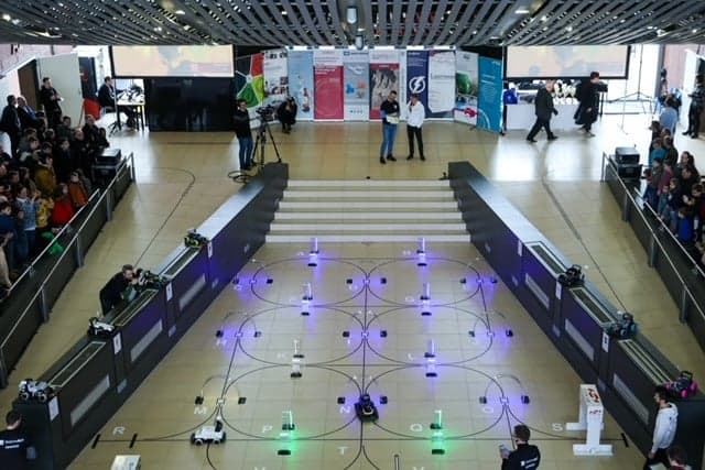 Robotautóversenyt rendeztek a Műegyetemen