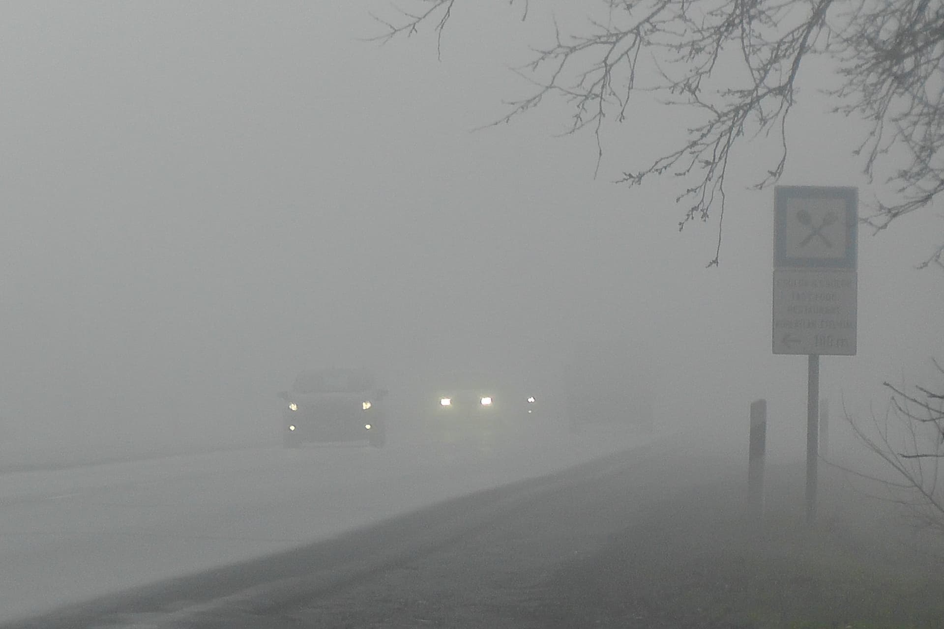 Ónos esőre figyelmeztet a meteorológiai szolgálat csütörtökön