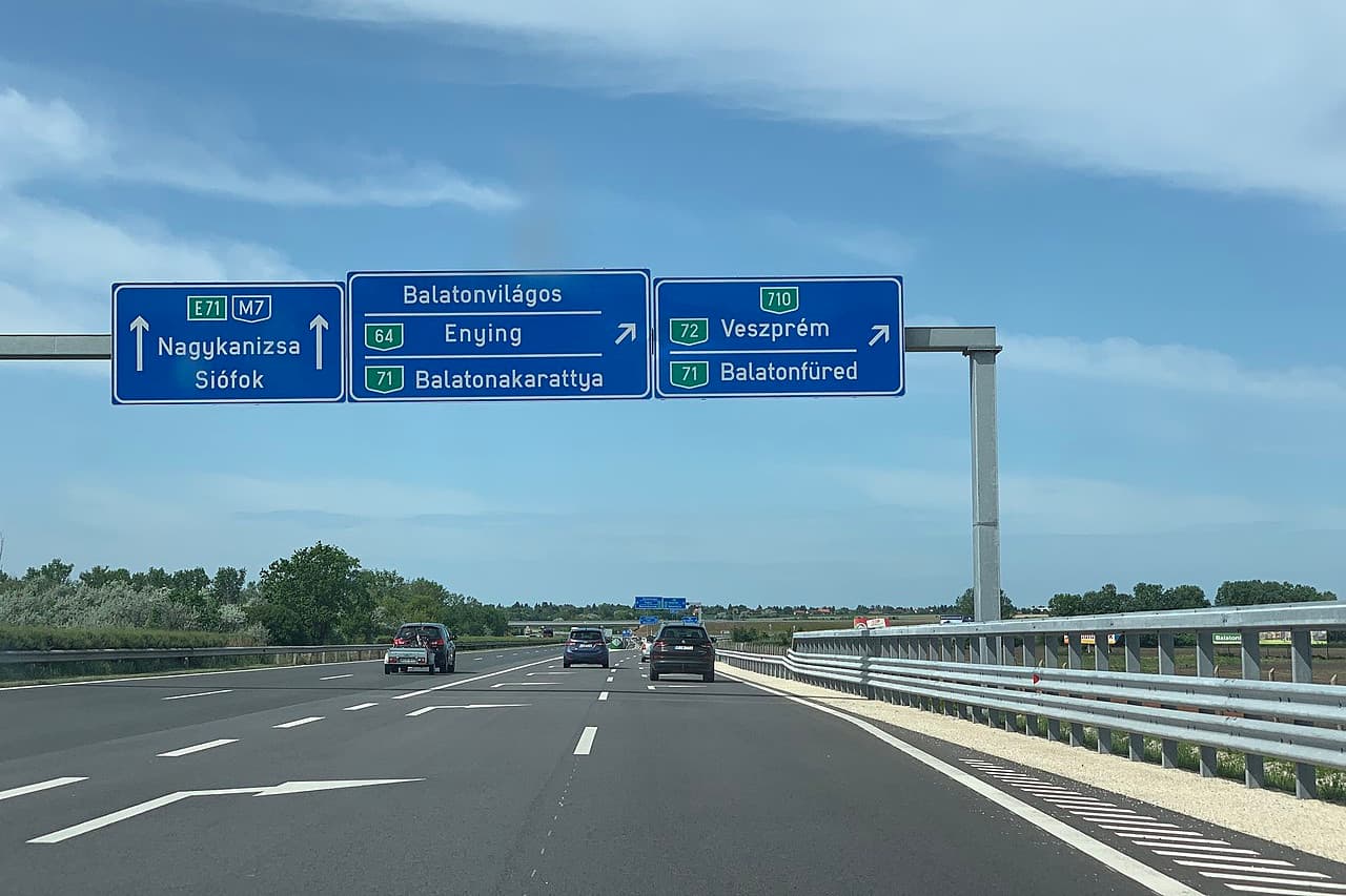 Óriási, mindenki számára kedvező változás jön az M7-es autópályán
