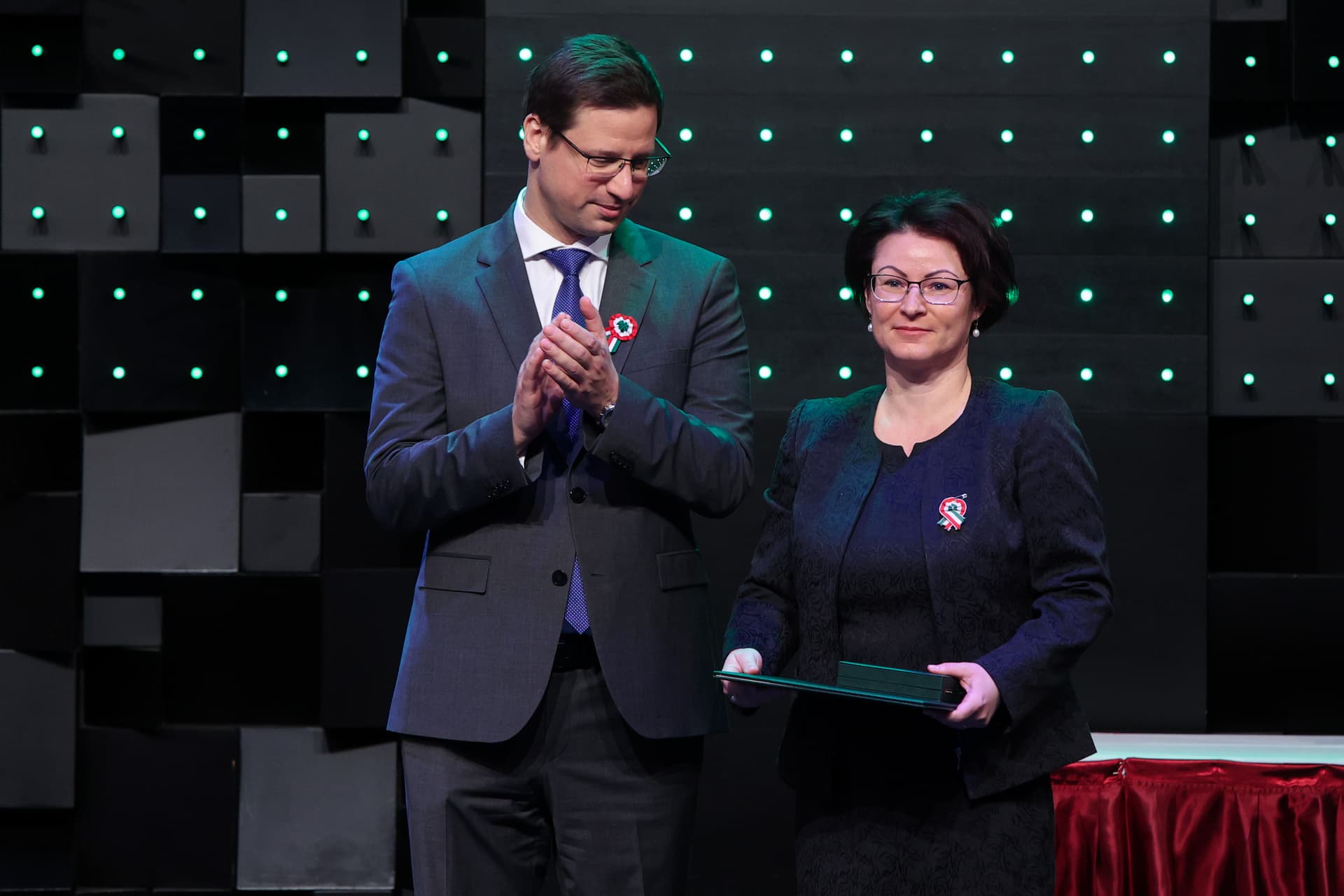 Állami kitüntetések és miniszteri elismerések átadója