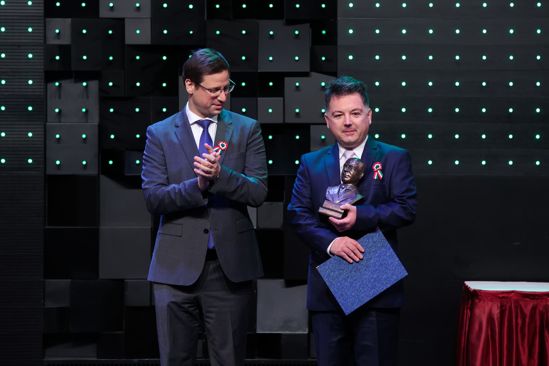Állami kitüntetések és miniszteri elismerések átadója