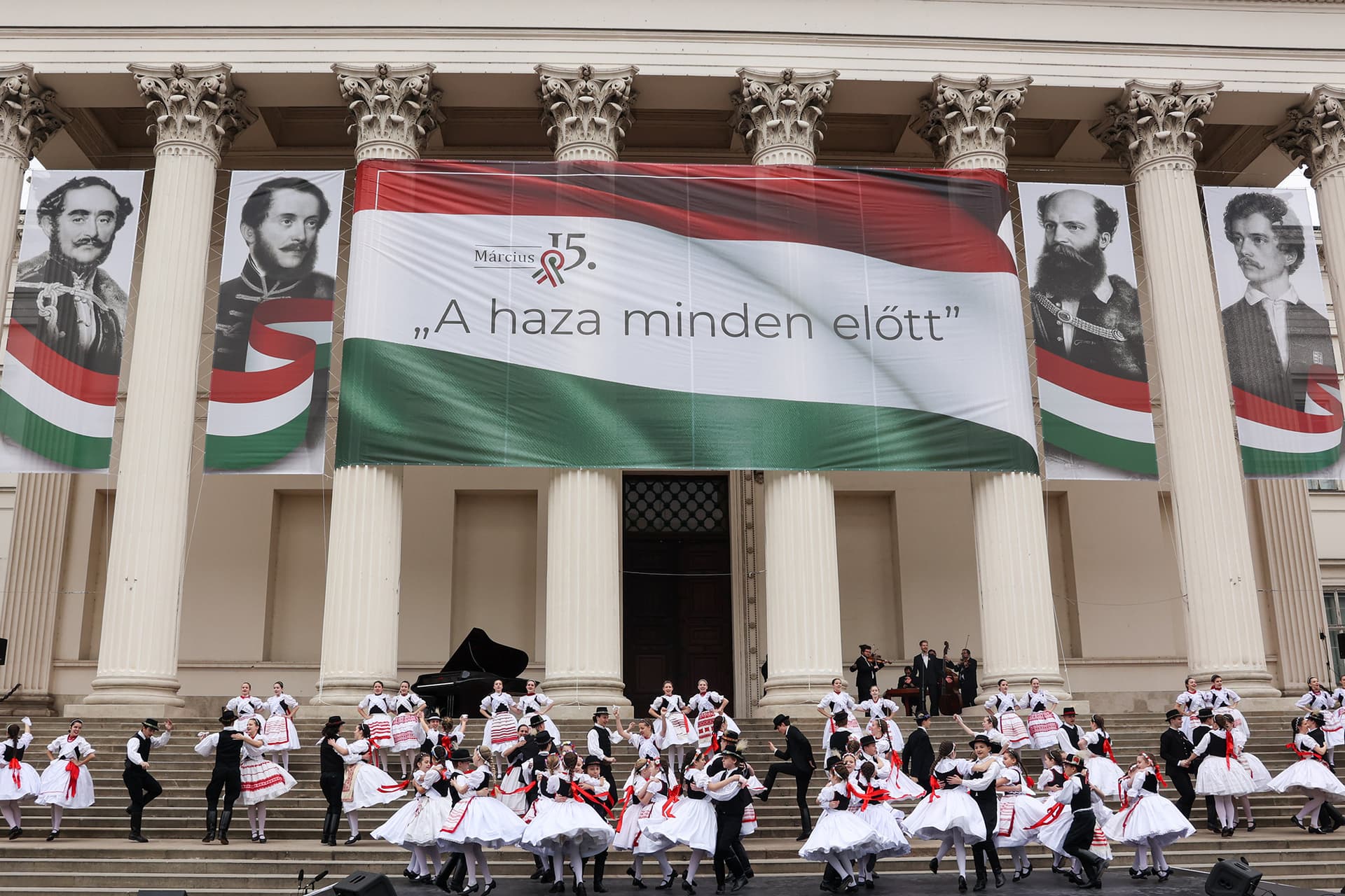 huszár tánc ünnepség 1848–49 forradalom és szabadságharc nemzeti ünnep Március 15.