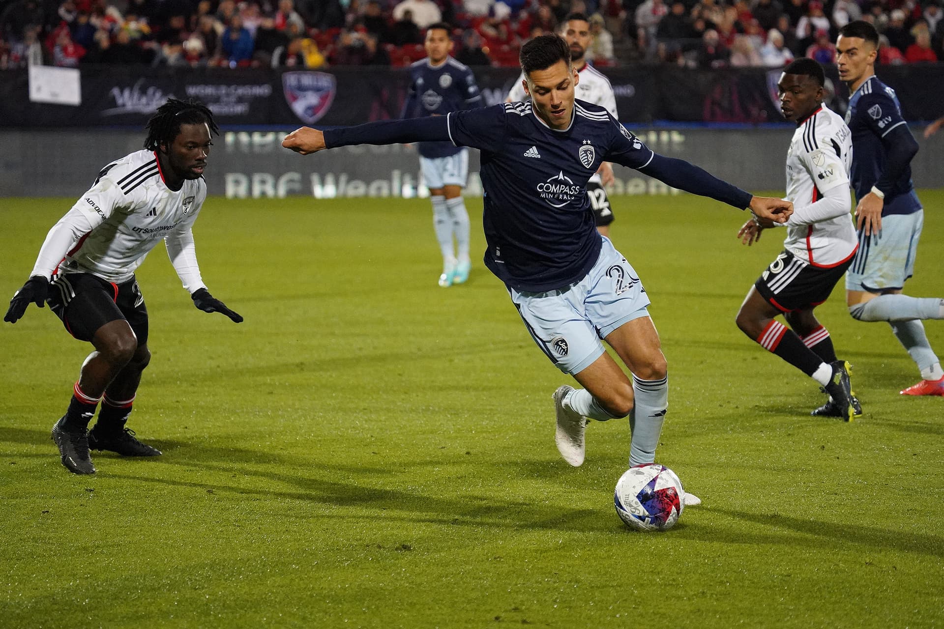 MLS: Sallói Dániel újra beköszönt