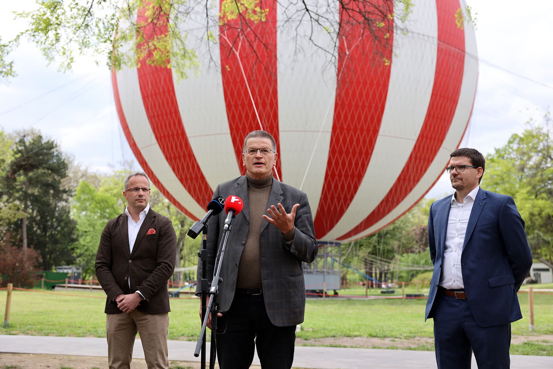 Évente ezer gyermek vehet részt betegségelengedő ballonozáson