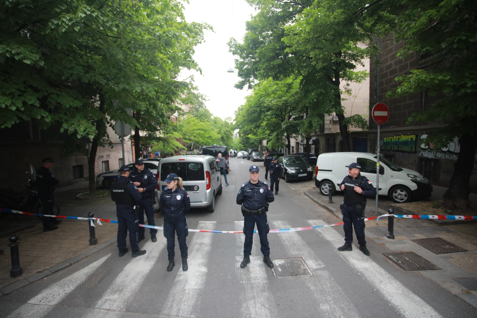 Lövöldözés egy belgrádi iskolában