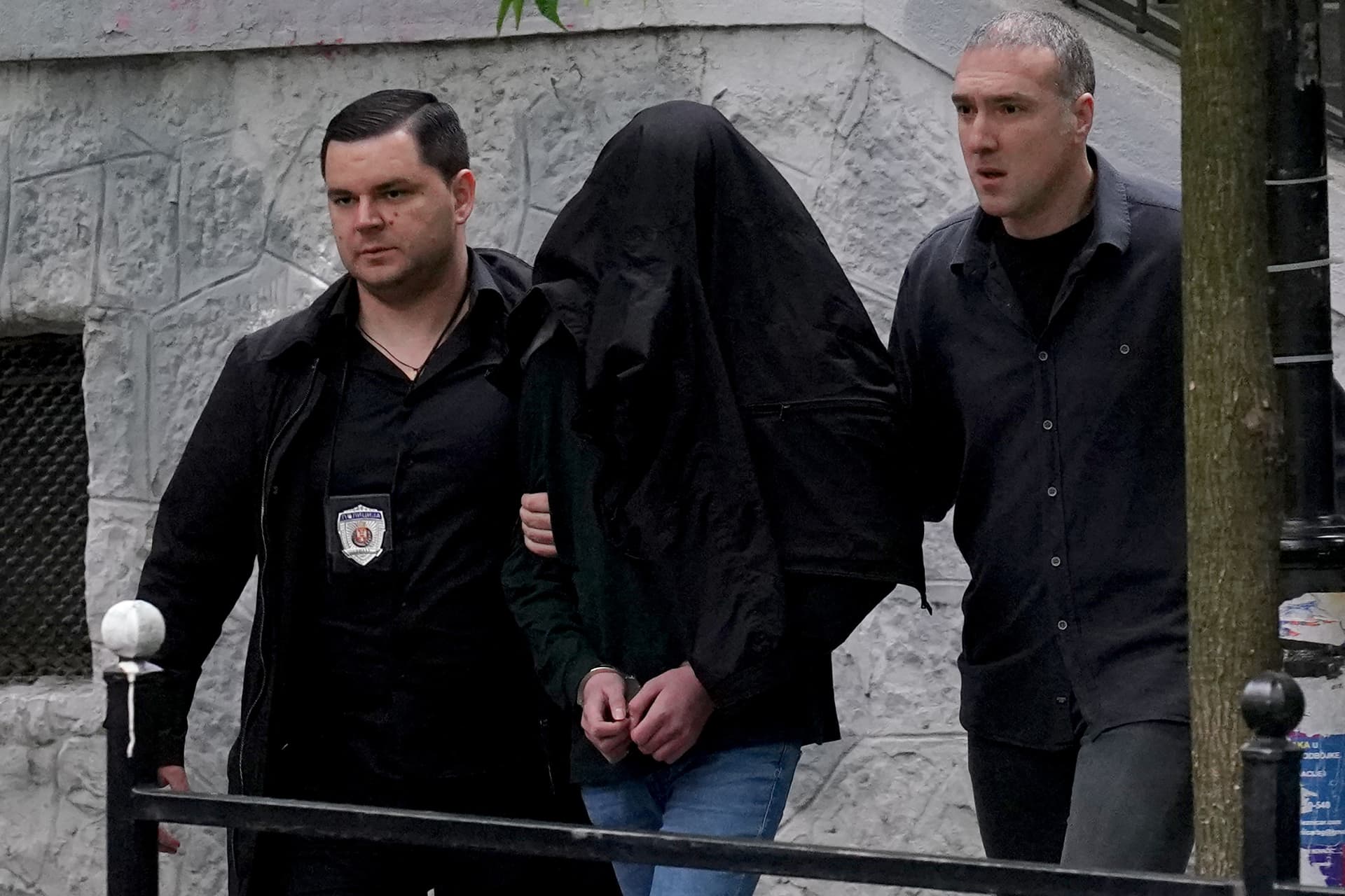 Szerb elnök: Szerbiában is 14-ről 12-re kell csökkenteni a büntethetőség korhatárát