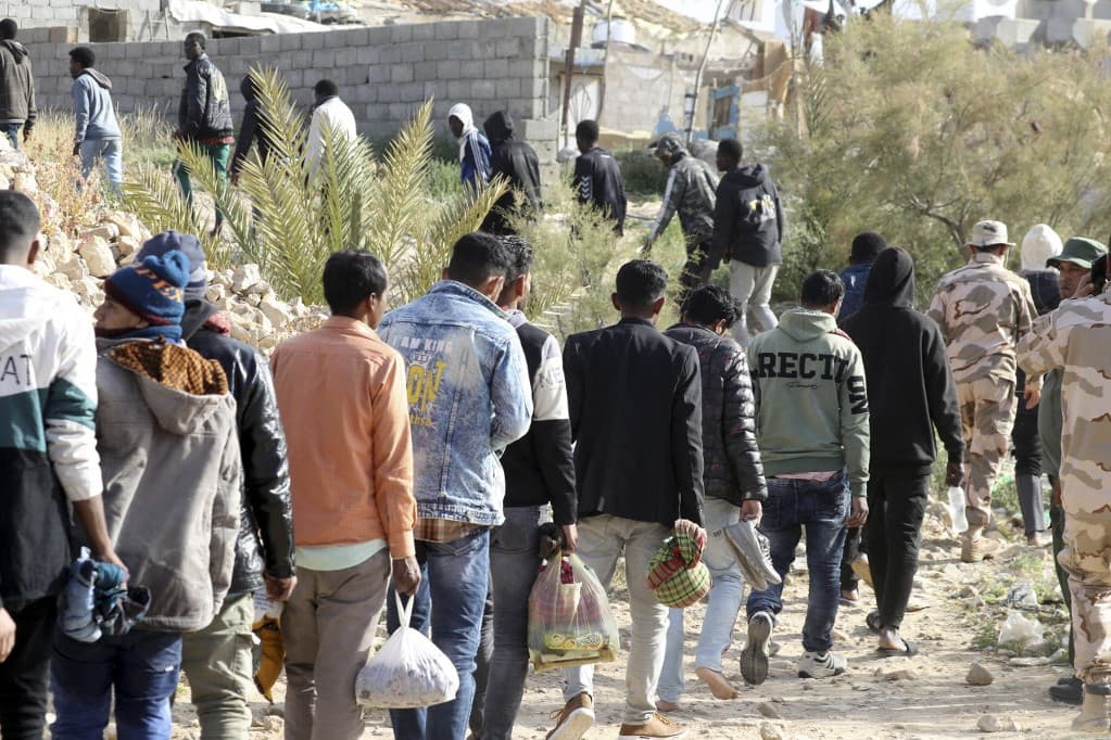 Az olasz kormány május 20-án készül megnyitni az Albániába kihelyezett migránstáborokat