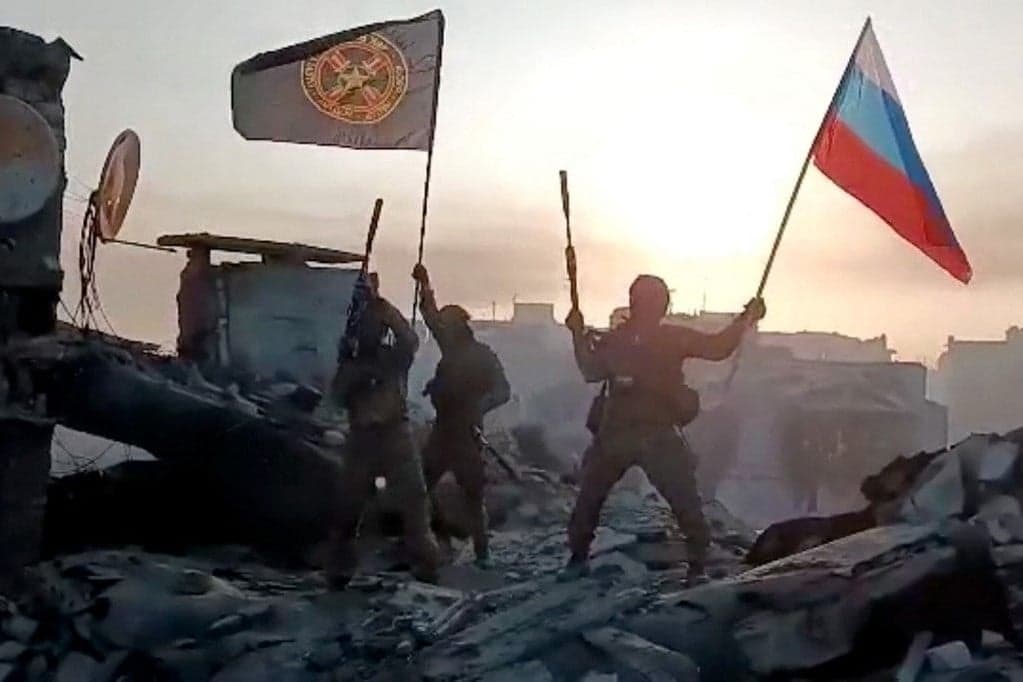 Zelenszkij elismerte Bahmut elvesztését + VIDEÓ